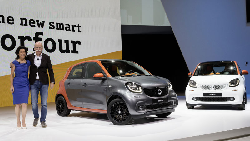 New smart fortwo and forfour world premiere with Zetsche and Winkler