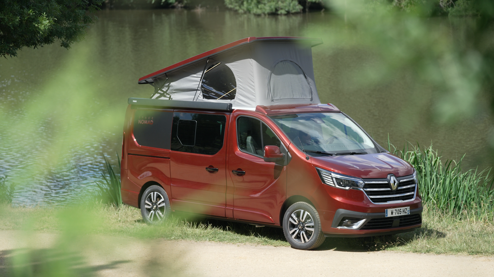 All-new Renault Trafic SpaceNomad: a solar panel for more freedom - Renault  Group