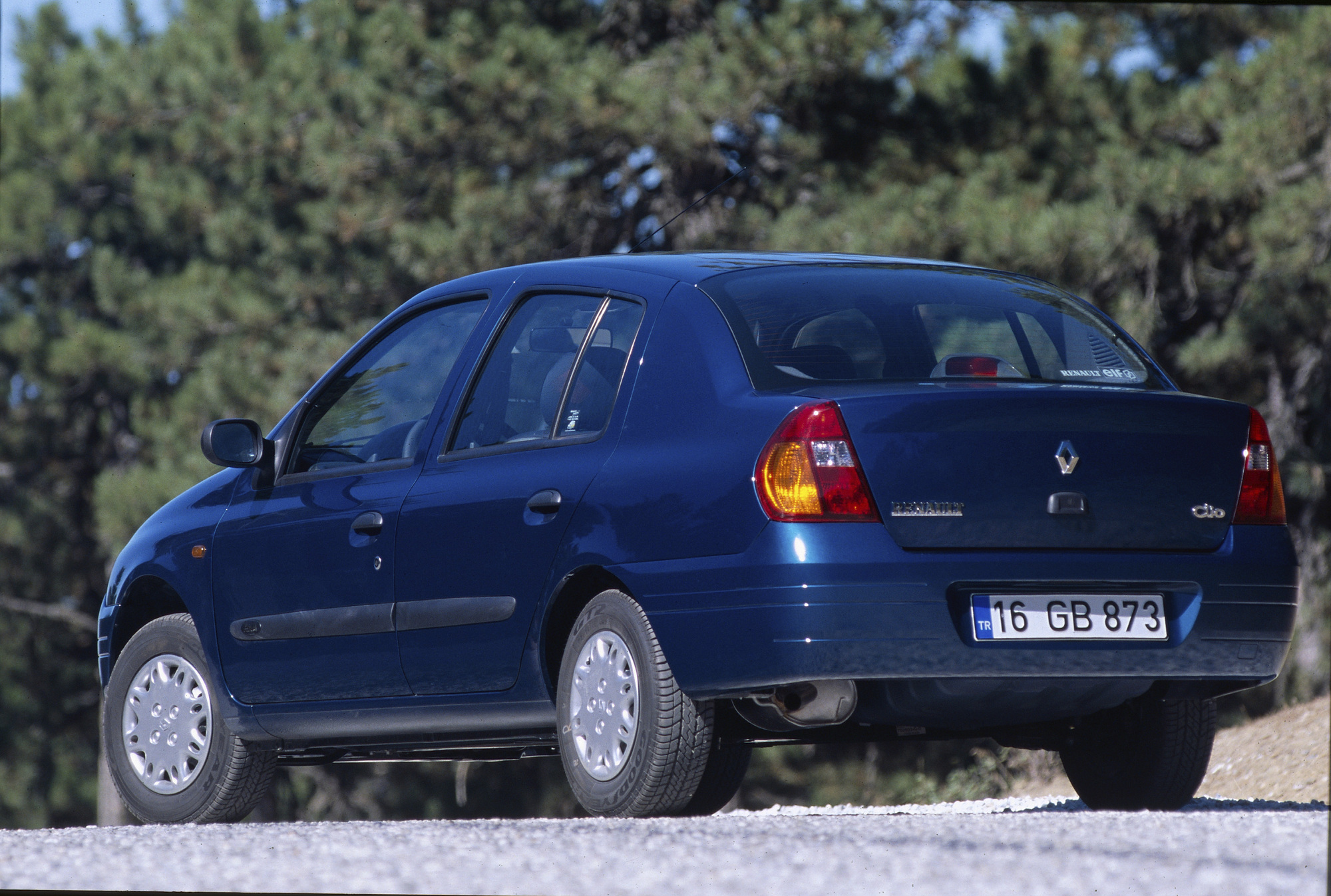 Argentina 2001-2002: Renault Clio on top – Best Selling Cars Blog
